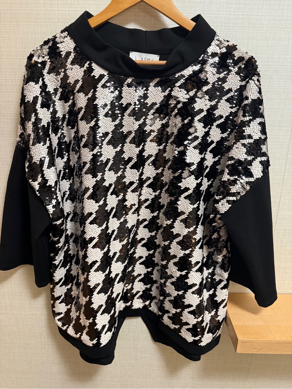Joseph Ribkoff Sequin Houndstooth Tunic Top Size 20 Black White